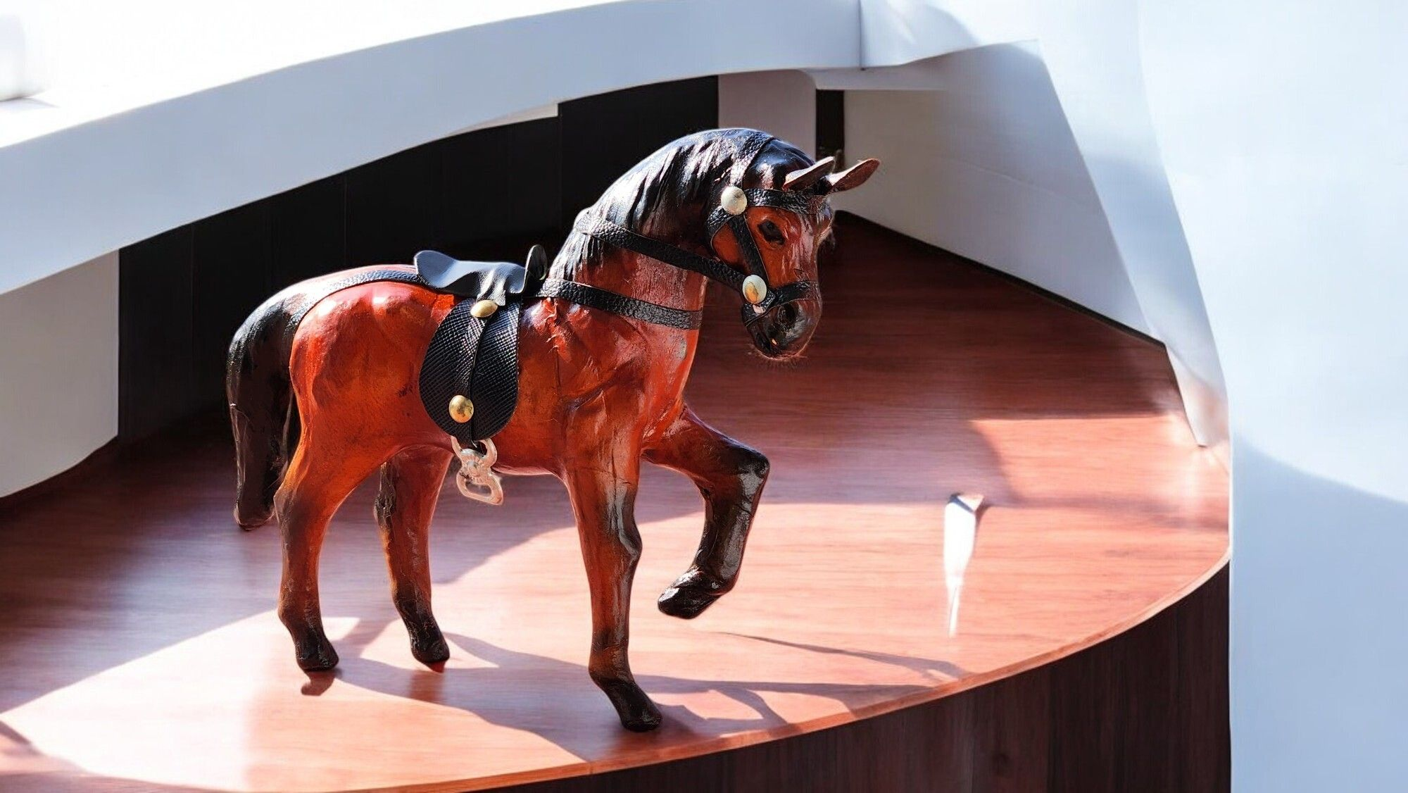 VMSK HandiCrafts Shivaji Horse | Leather | 6” Inch | Brown | Decorative Showpiece